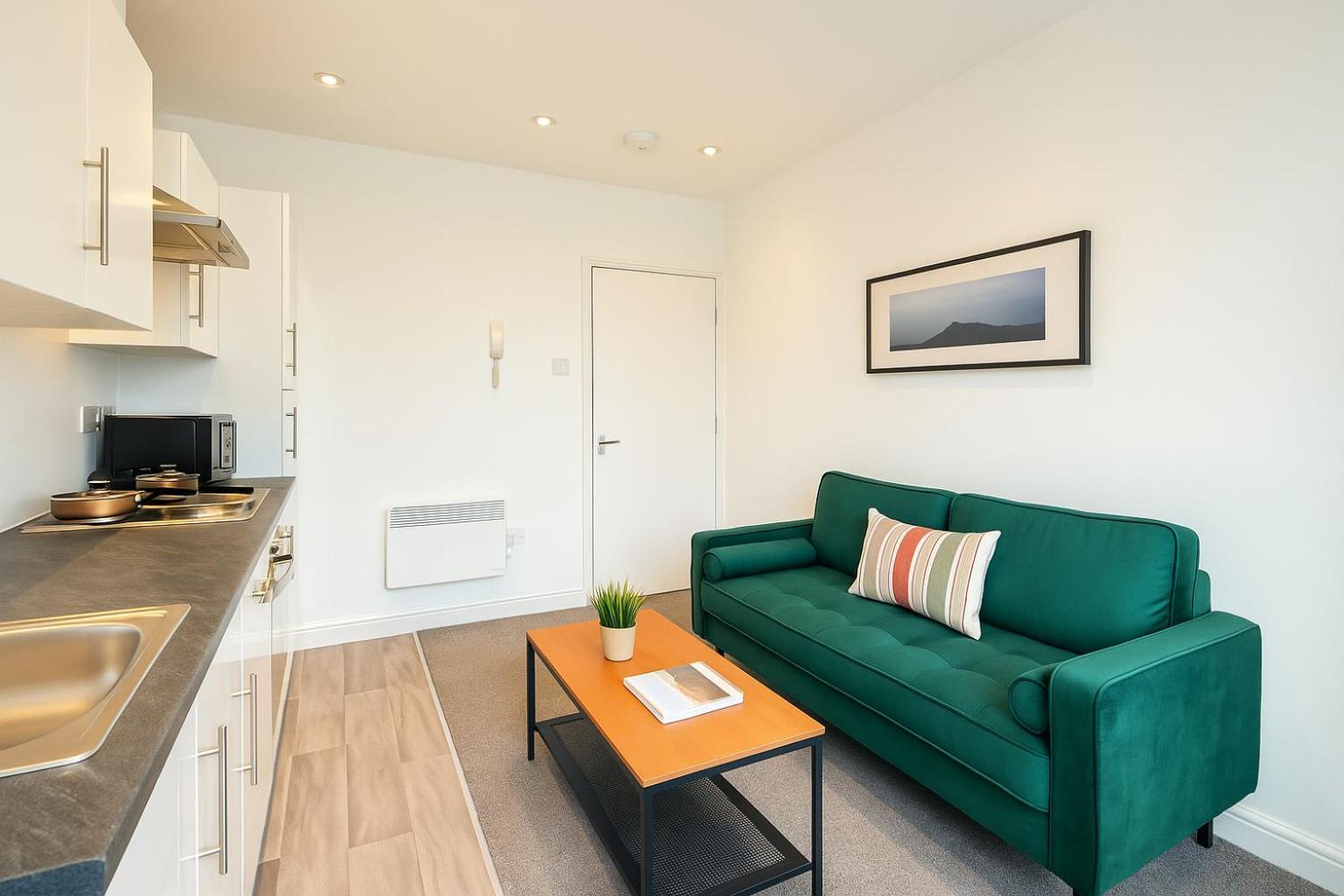 2 Bedroom Apartment Near City Centre, Uni & Parks! Cardiff Exterior foto
